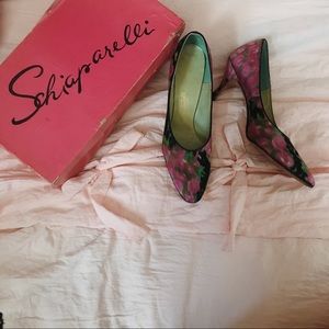 Schiaparelli floral print heels ♡